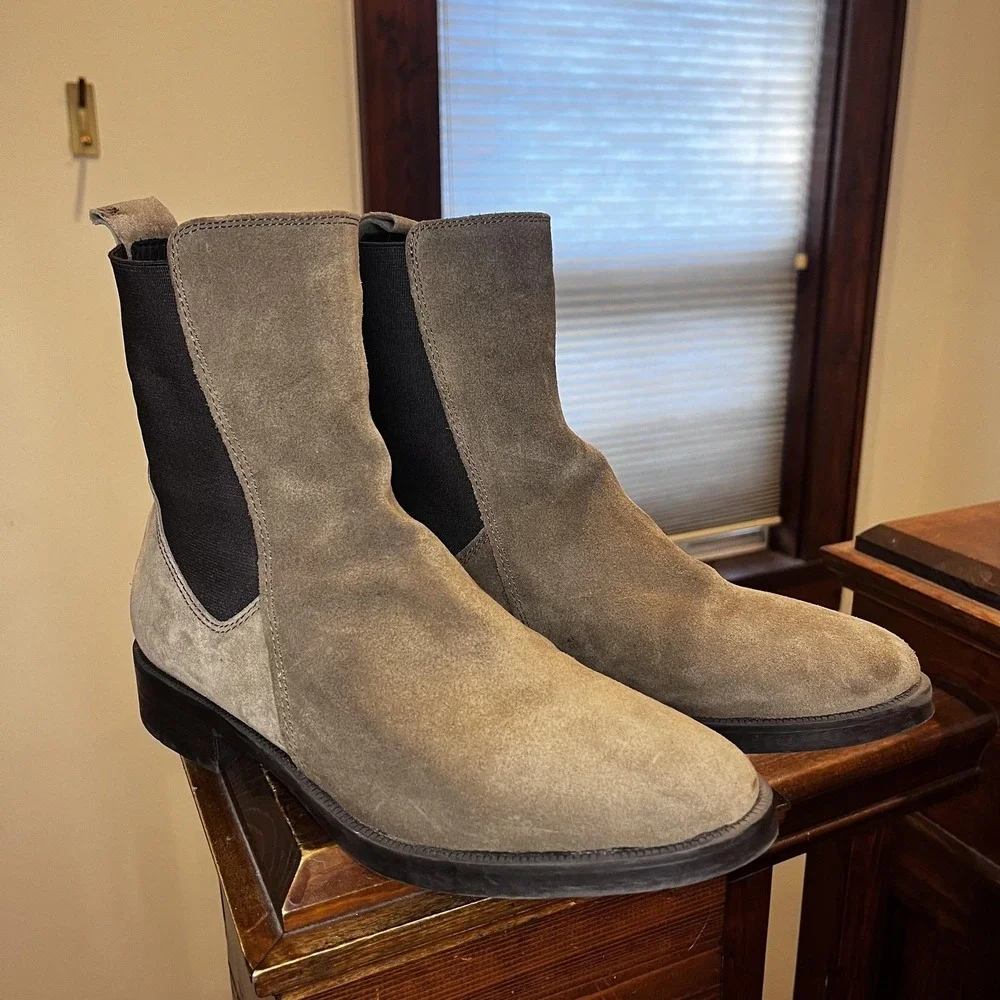 Emanuele Crasto Taupe Suede Chelsea Boots Made in Italy Size 39 Mens Ankle Boots